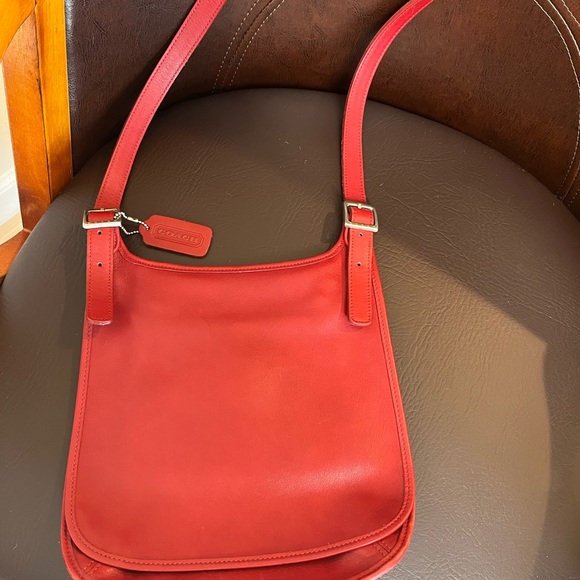 Vintage Coach Red Shoulder Bag - Picture 5 of 8